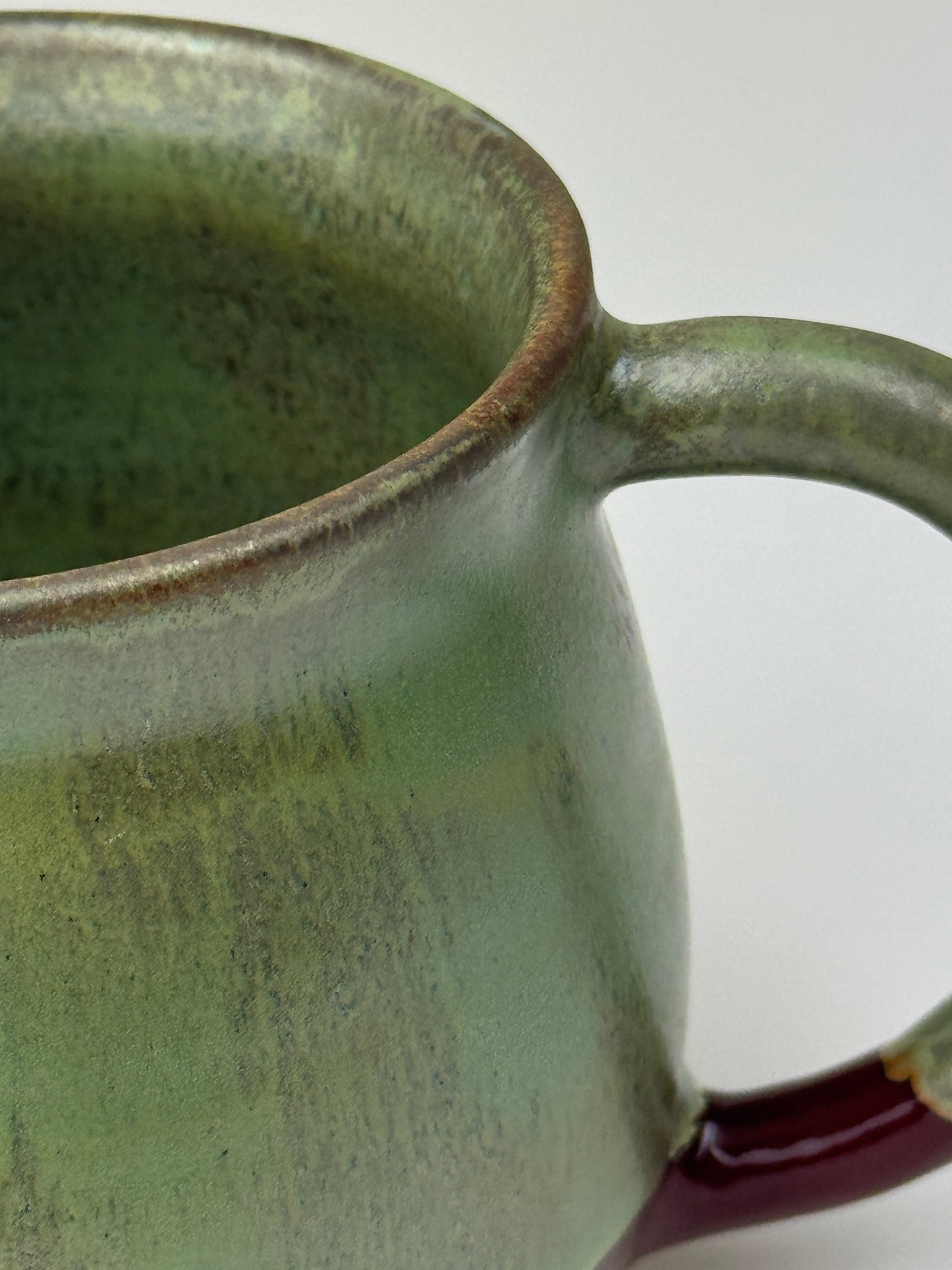 Moss covered Garnet mug